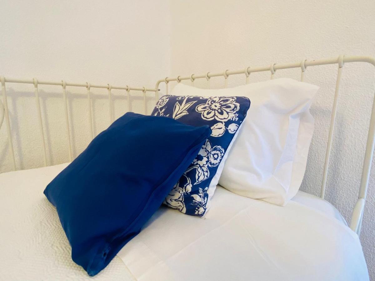 Avis Guesthouse Évora Exteriör bild