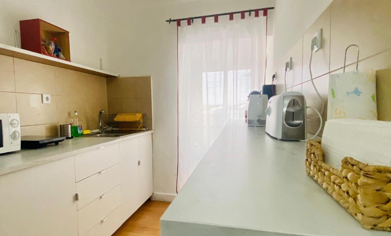 Avis Guesthouse Évora Exteriör bild