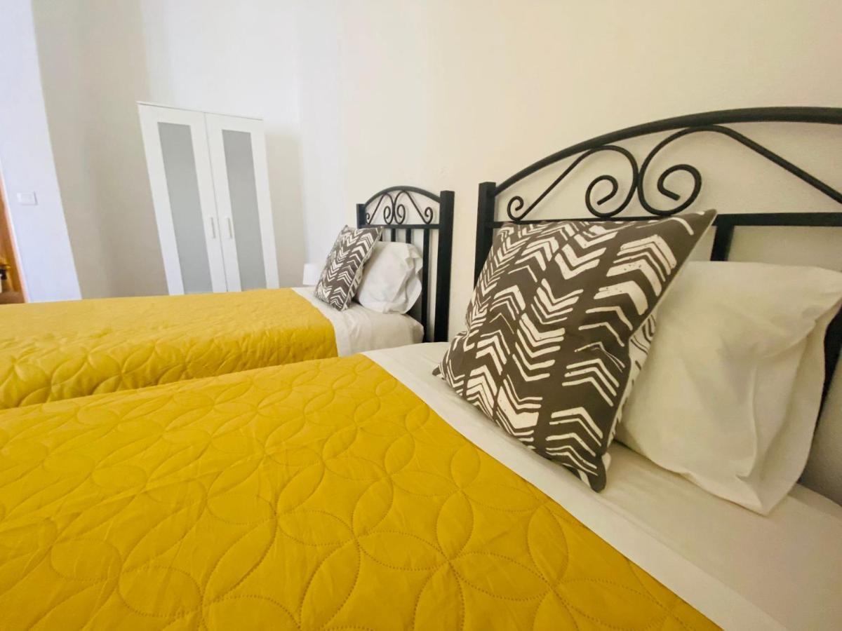 Avis Guesthouse Évora Exteriör bild