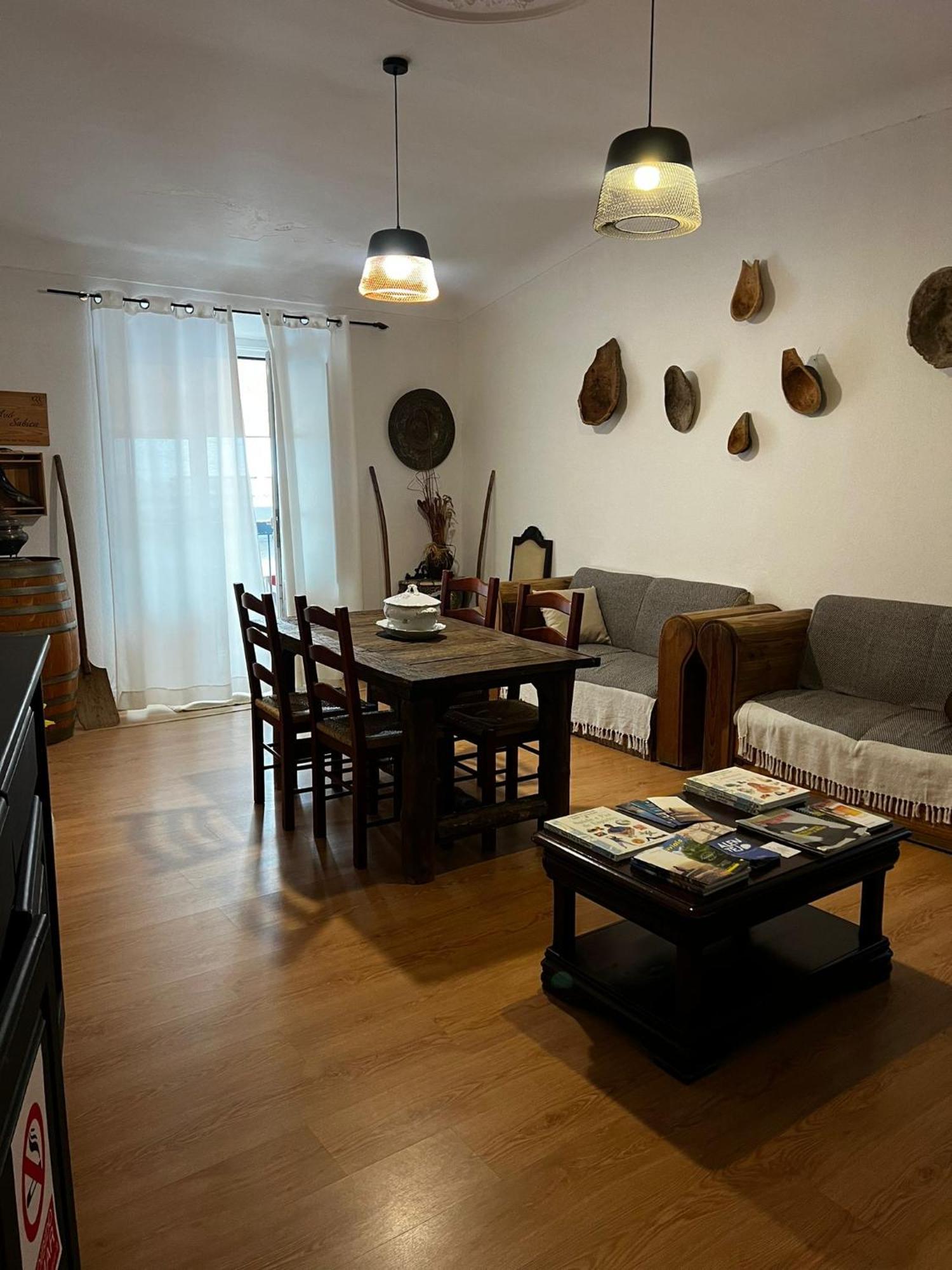 Avis Guesthouse Évora Exteriör bild