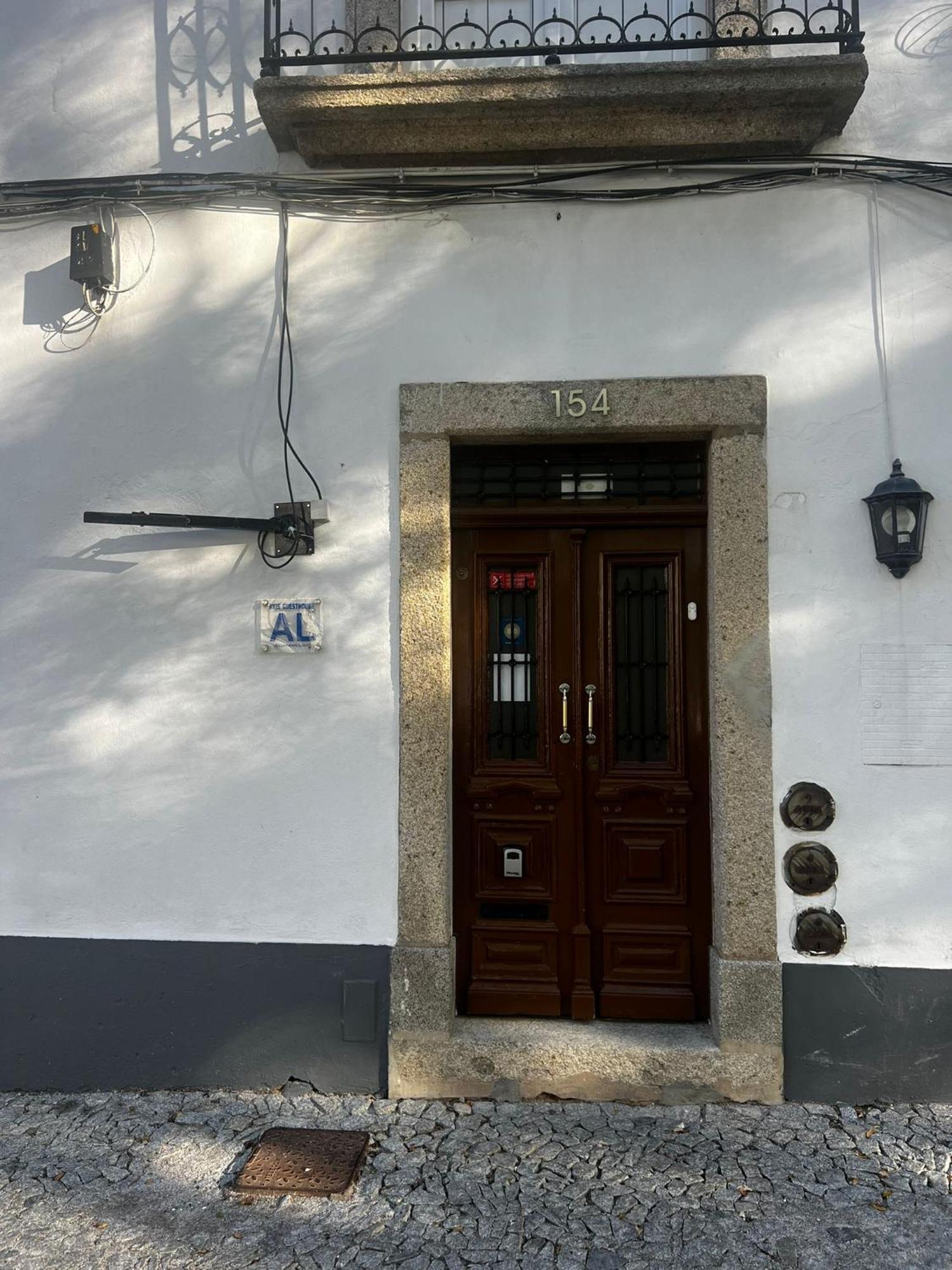 Avis Guesthouse Évora Exteriör bild